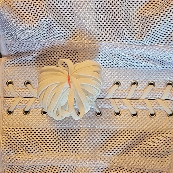 (NWT) PRETTYLITTLETHING CORSET (Size 28inch) Mesh material White - Picture 4 of 9